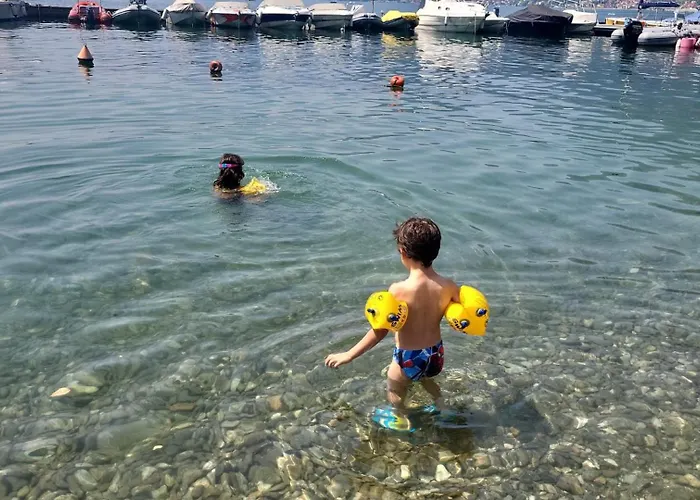 La Rosa E La Spina - Independent House With Garden, Dervio-lake *