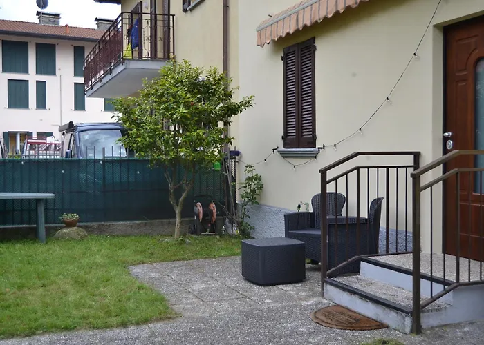 La Rosa E La Spina - Independent House With Garden, Dervio-lake Holiday home Dervio