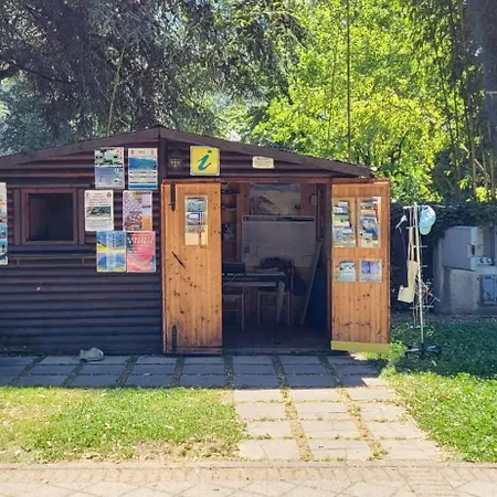 La Rosa E La Spina, Independent & Rustic Garden Villa, 300m From Dervio